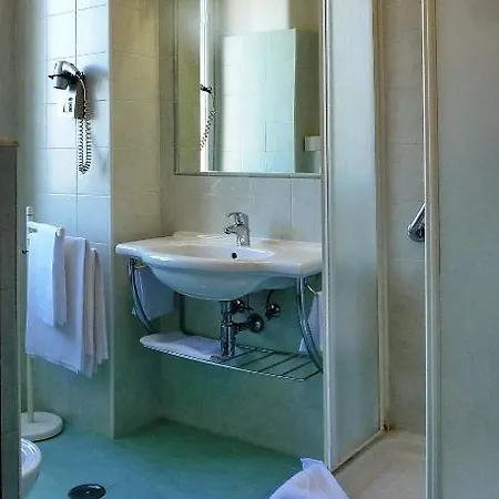 Monteverde E Austria فندق روما